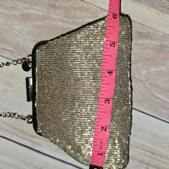 Liz Claibourne Beaded Elegant Evening Clutch - Picture 6 of 7